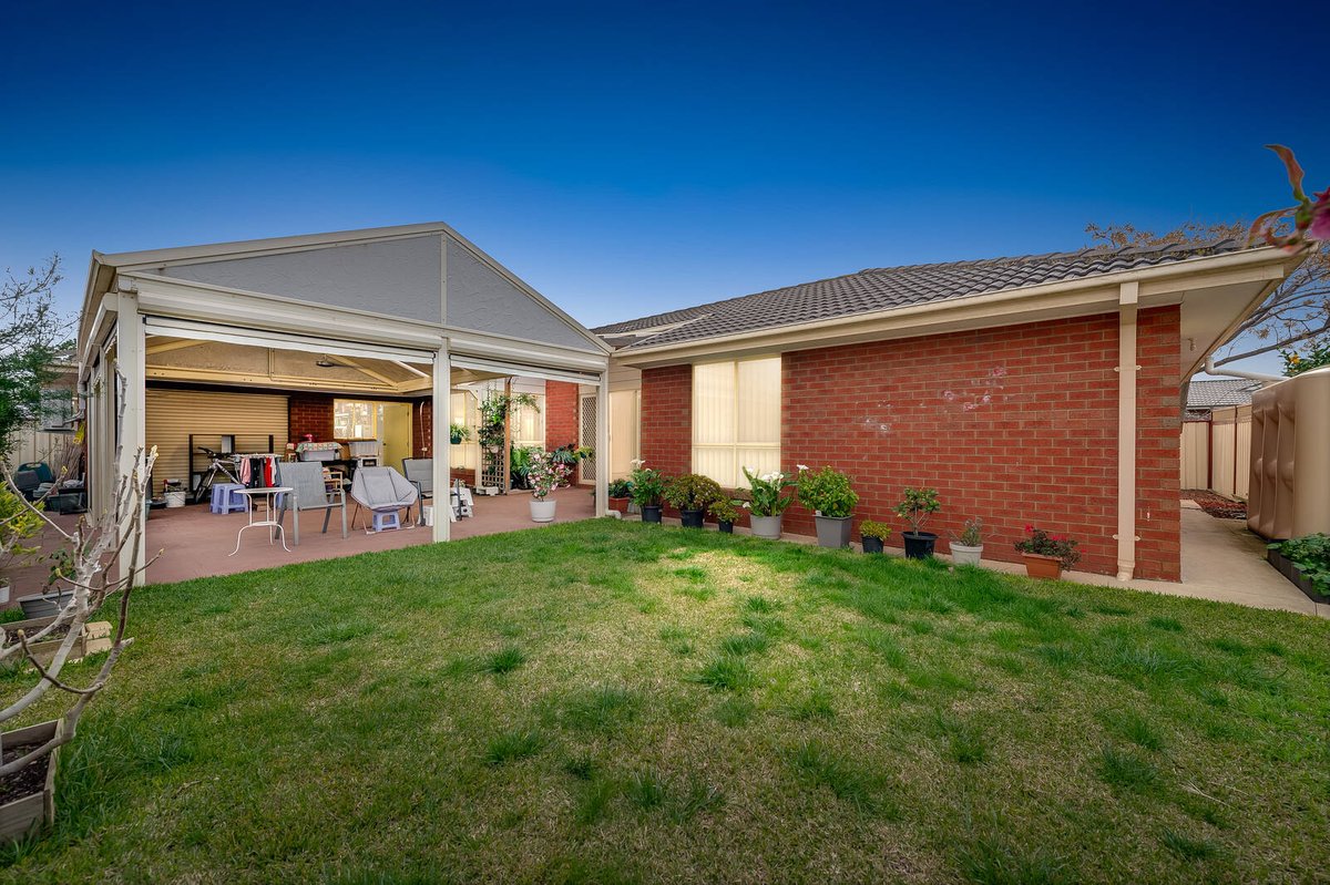 1 Cootamundra Court Werribee - Residential for sale