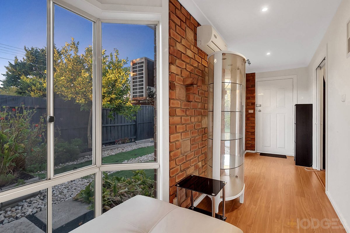 1 Daphne Close Aspendale Gardens - Residential for sale