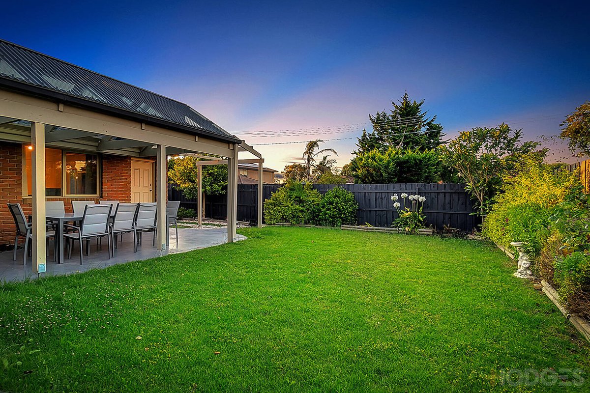 1 Daphne Close Aspendale Gardens - Residential for sale