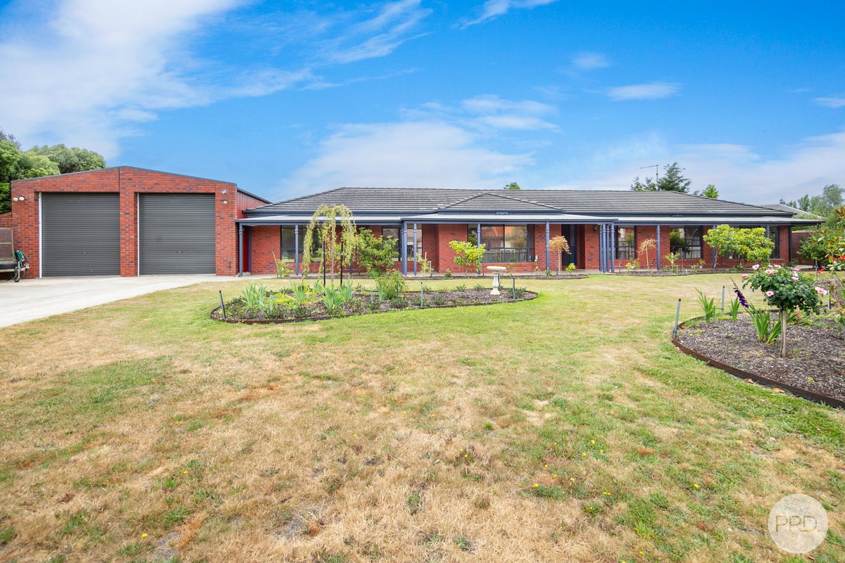 1 Joseph Court, ALFREDTON VIC 3350