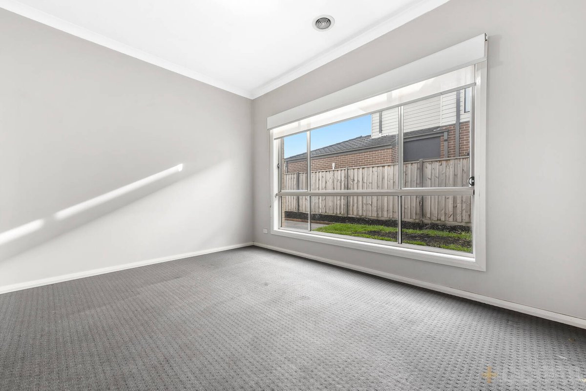 1 Leak Avenue Cranbourne East - Residential for sale