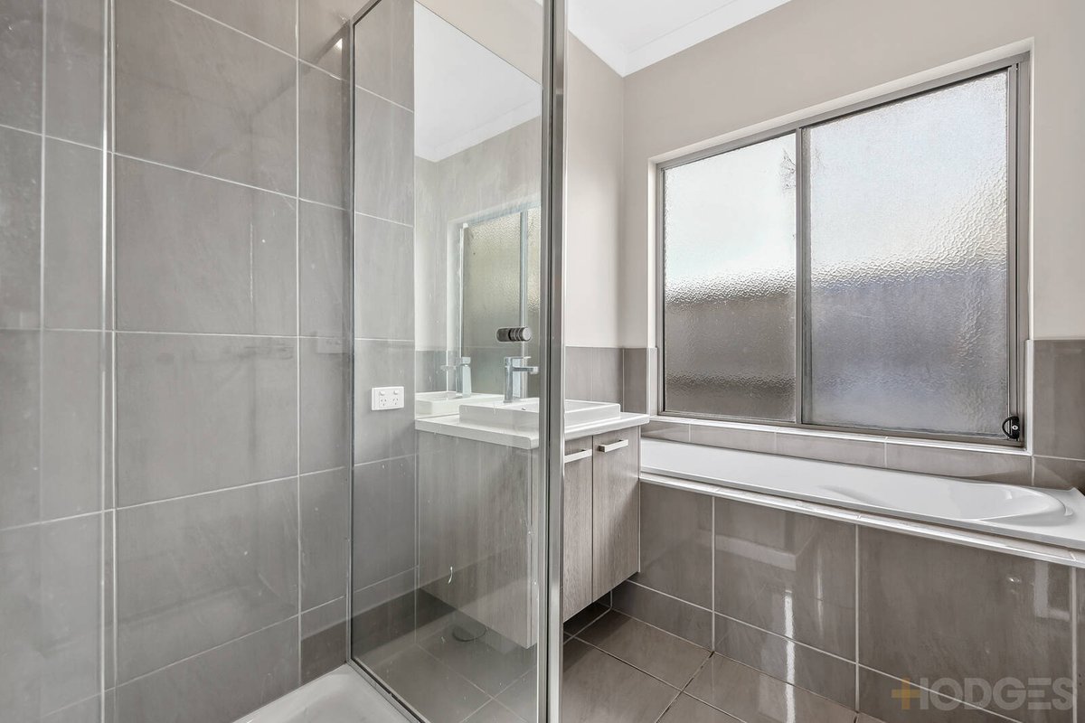 1 Leak Avenue Cranbourne East - Residential for sale