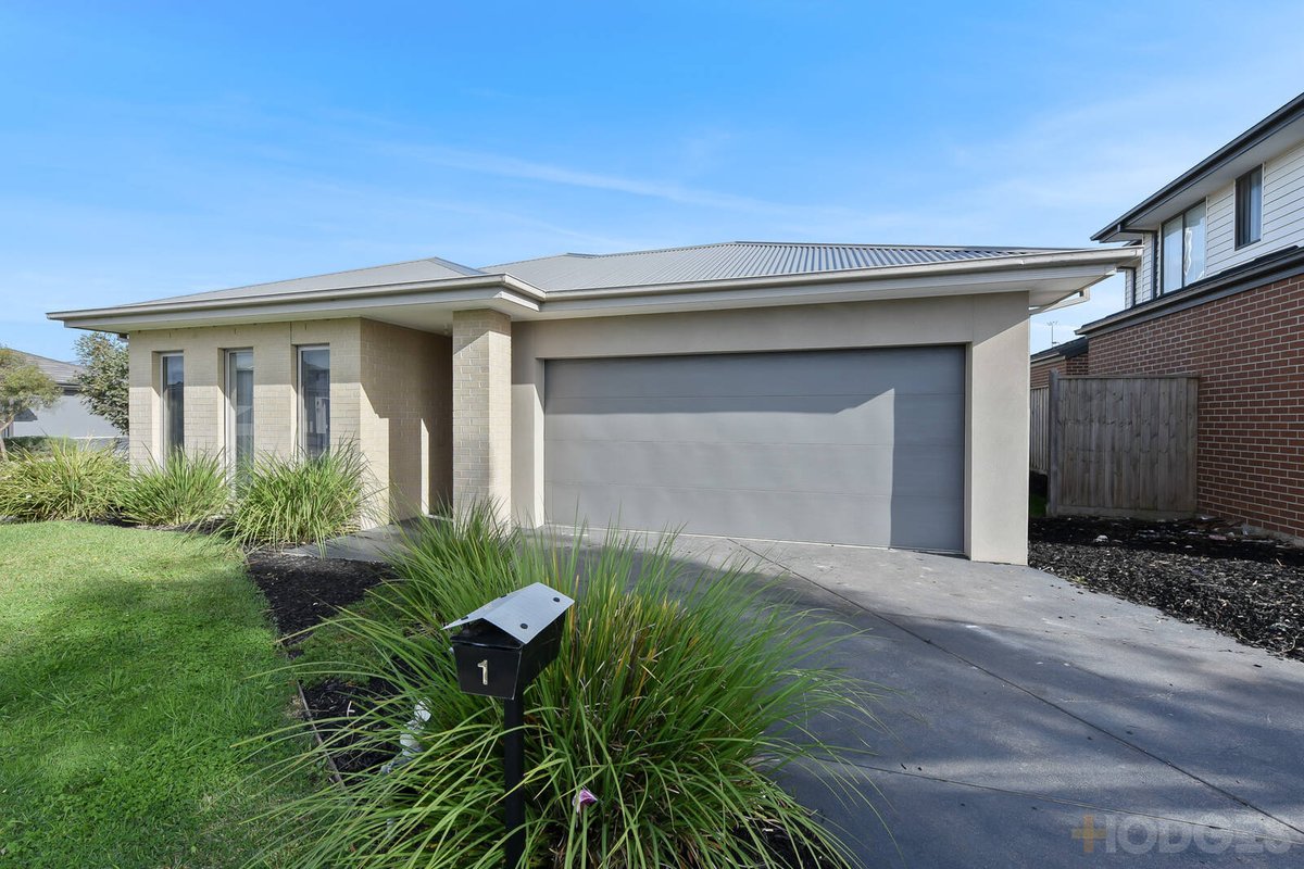 1 Leak Avenue Cranbourne East - Residential for sale