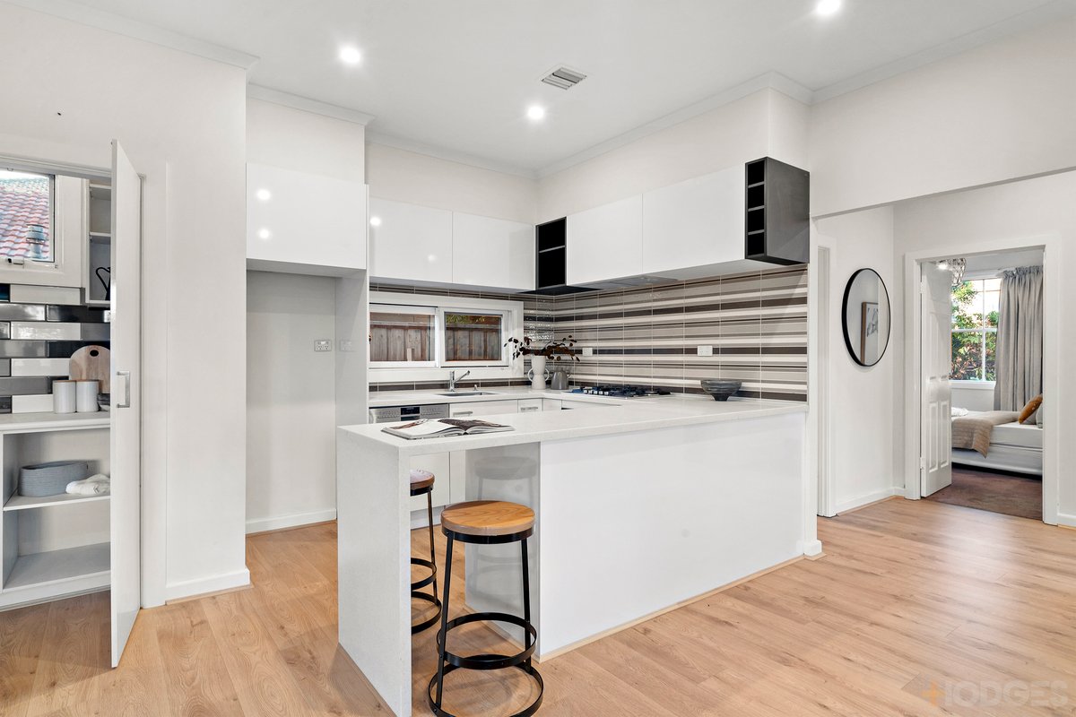 1 Lonsdale Avenue Hampton East - Residential for sale
