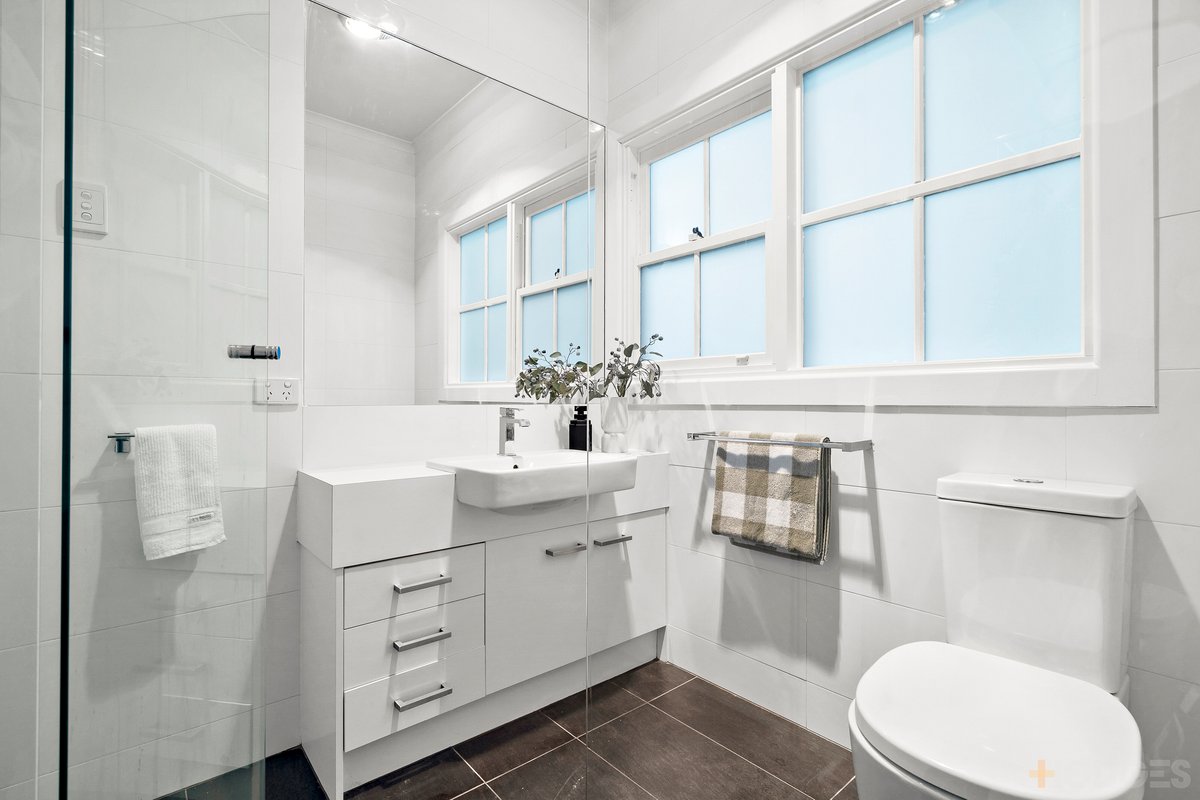 1 Lonsdale Avenue Hampton East - Residential for sale
