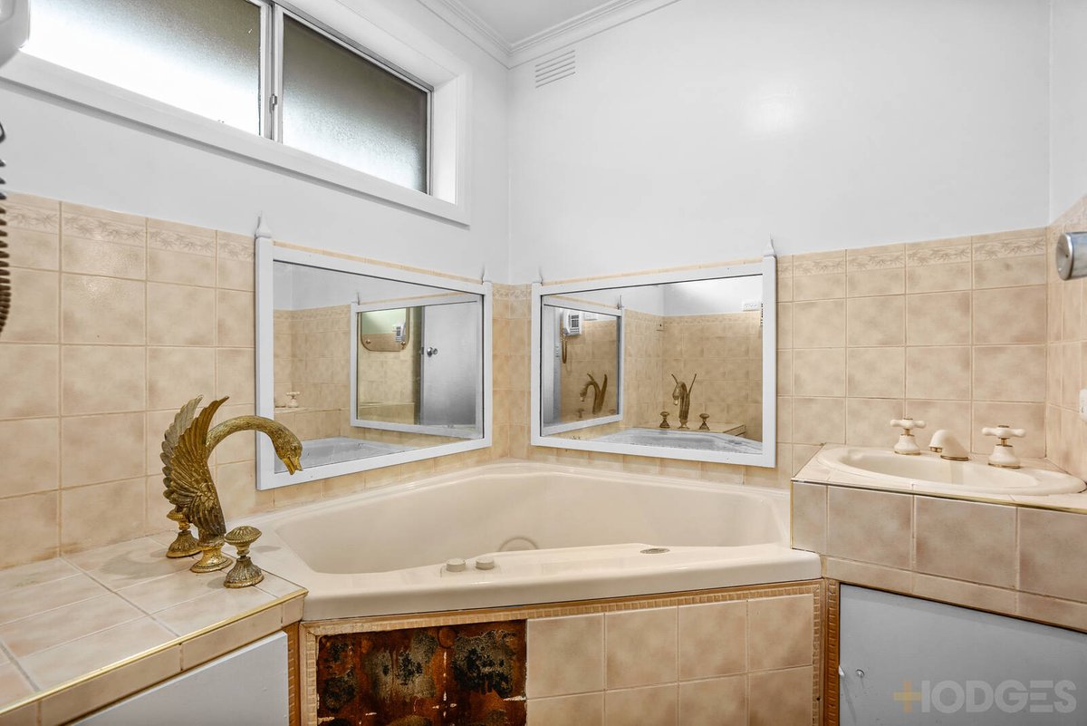 1 Macao Court Cheltenham - Residential for sale