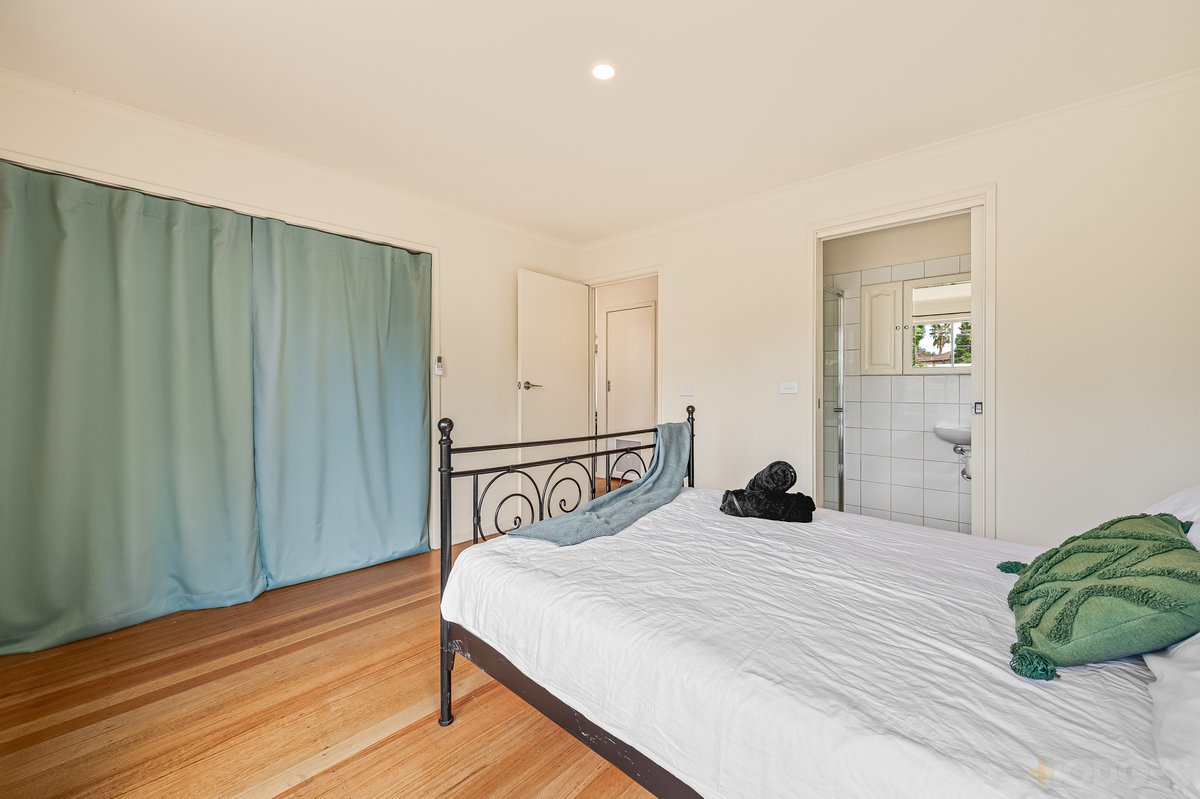 1 Murray Court Werribee - Residential for sale