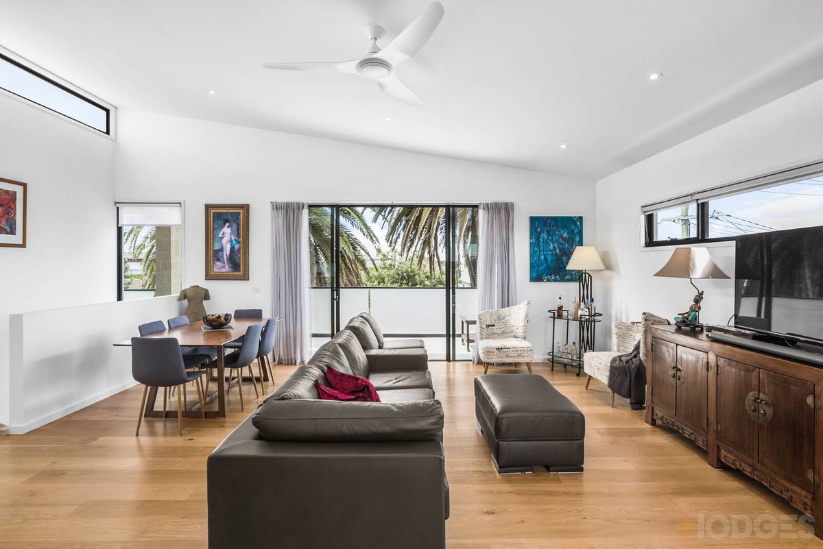 1 Newington Parade Chelsea - Residential for sale