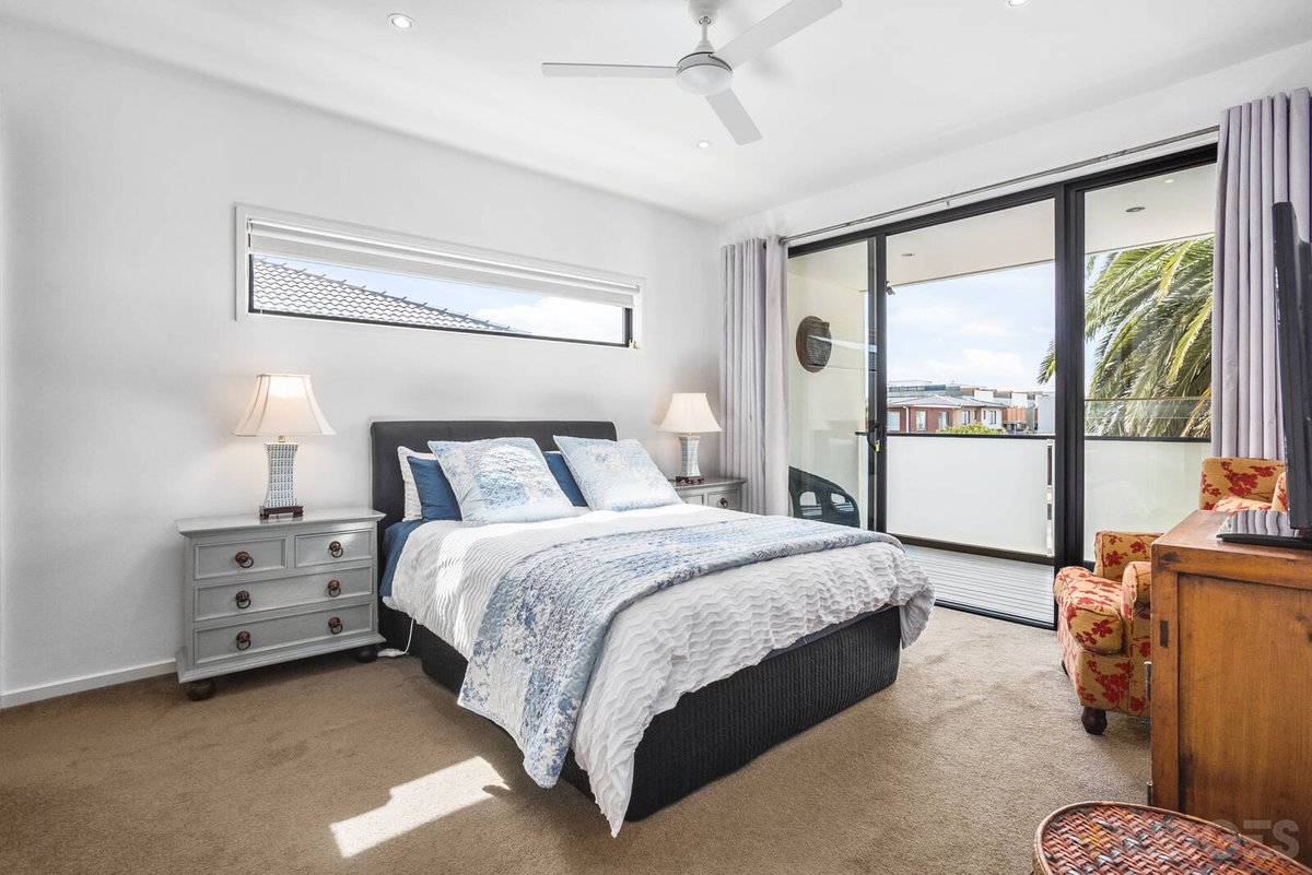 1 Newington Parade Chelsea - Residential for sale