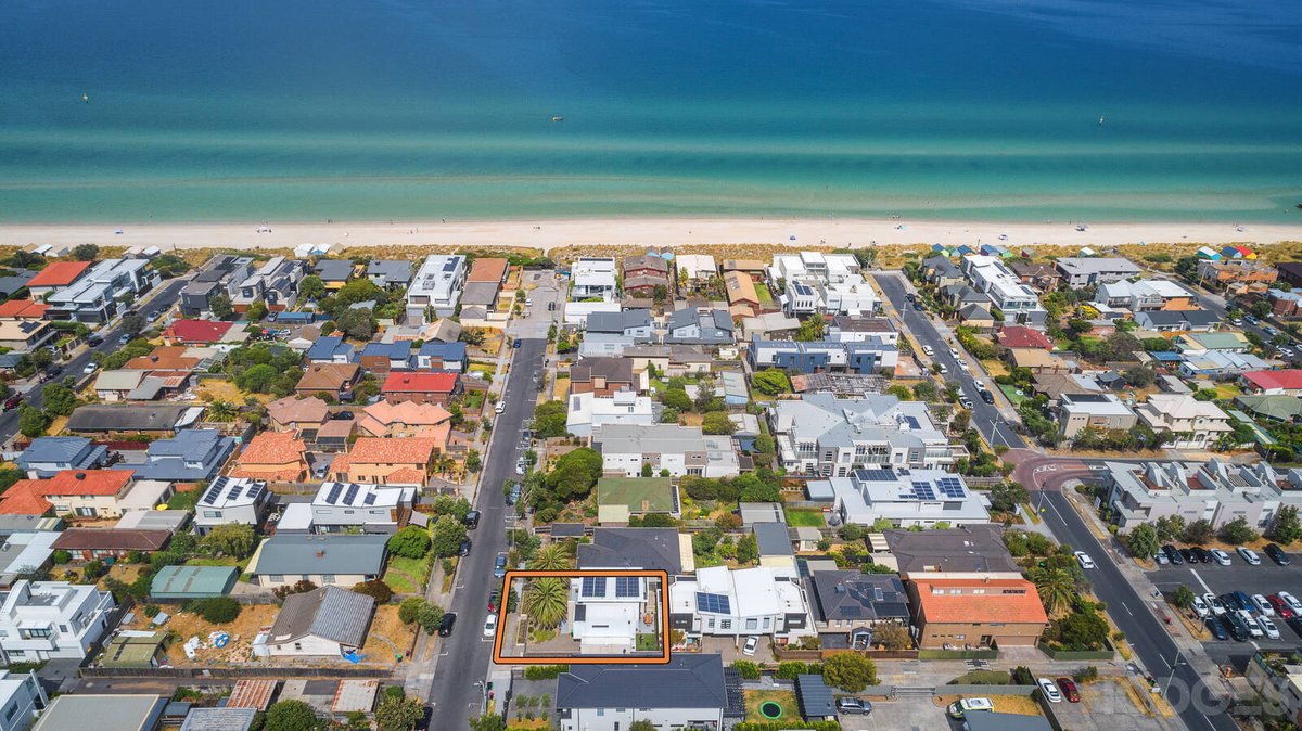 1 Newington Parade Chelsea - Residential for sale