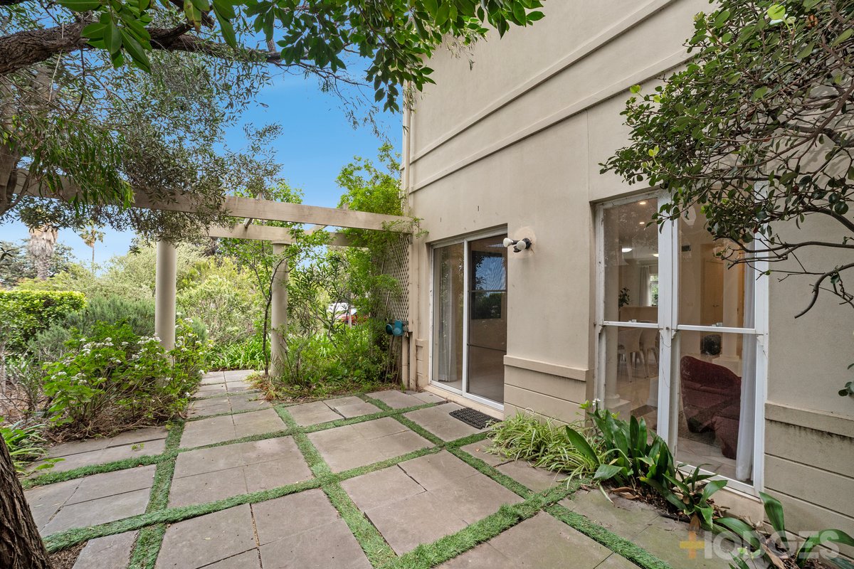 1 Park Square Port Melbourne - Residential for sale