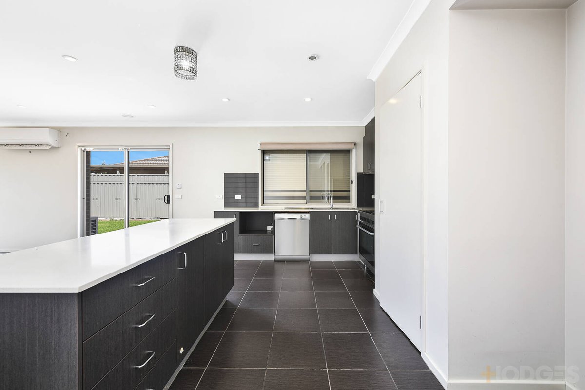 1 Pilmer Place Cranbourne East - Residential for sale