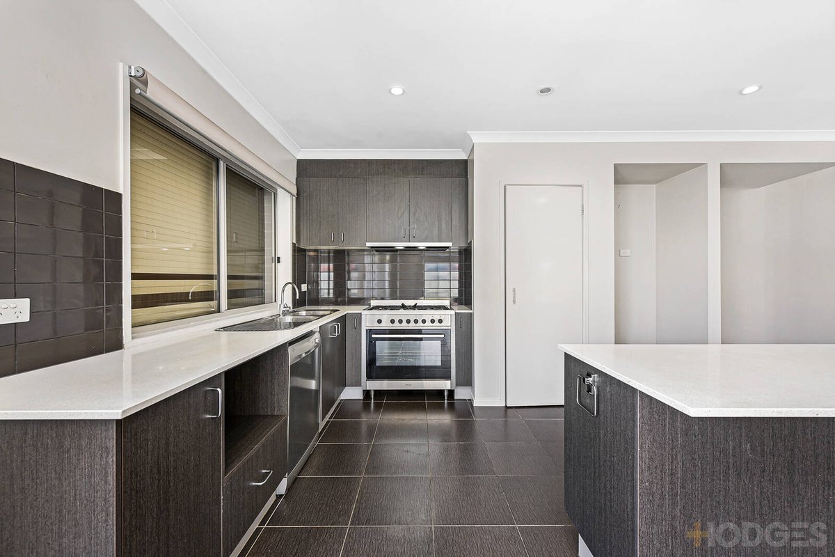 1 Pilmer Place Cranbourne East - Residential for sale