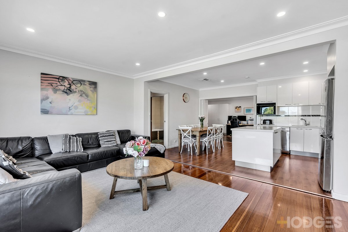 1 Third Avenue Chelsea Heights - Residential for sale