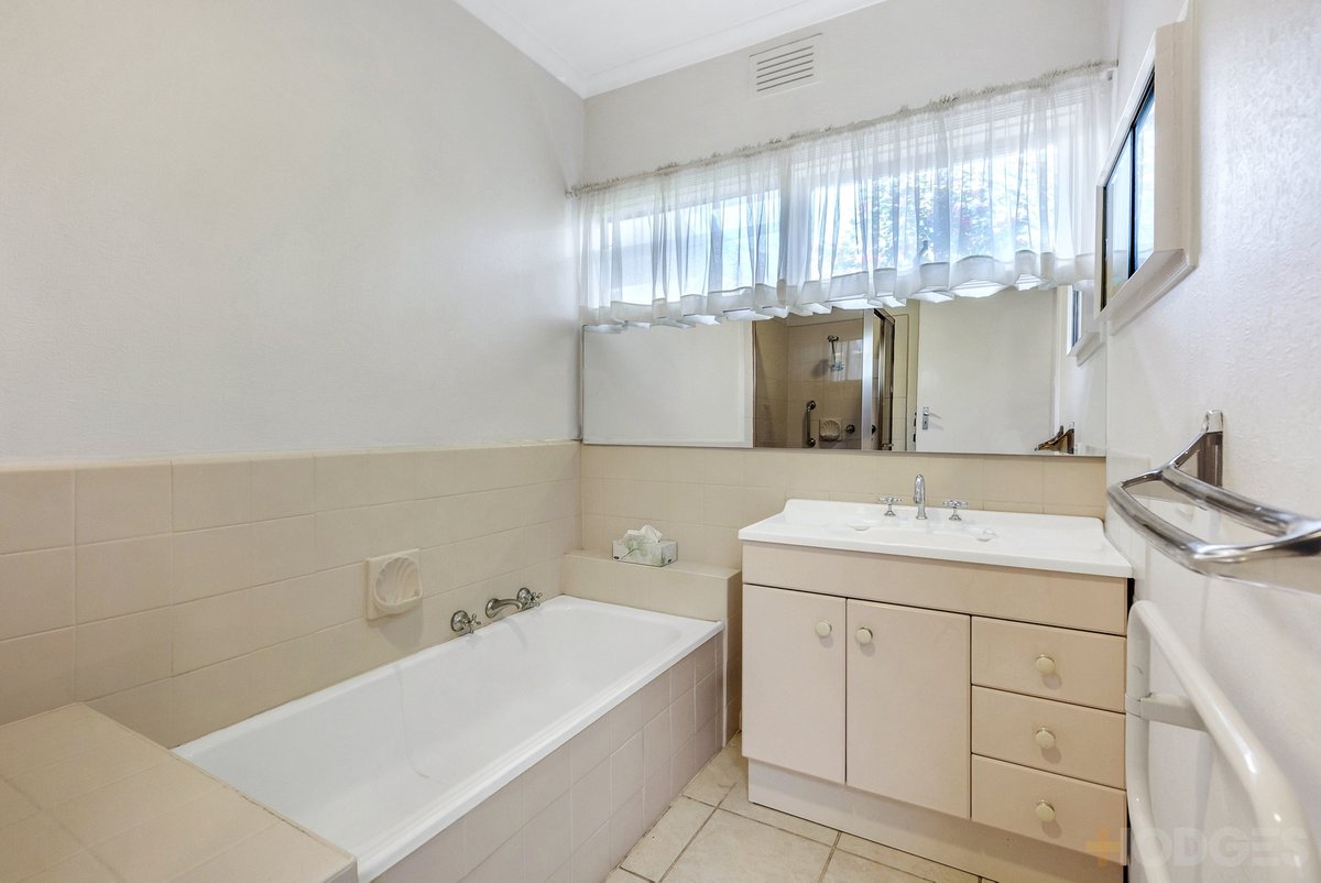 10 Anderson Court Mentone - Residential for sale