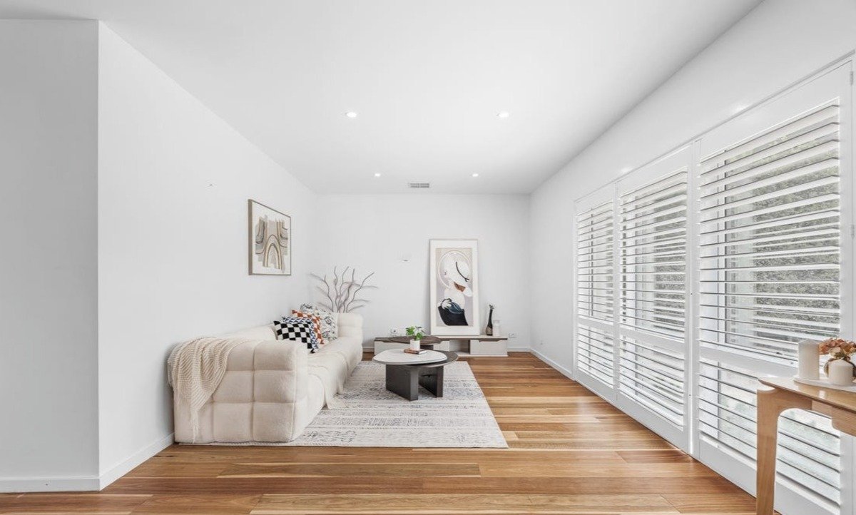 10 Carlyle Street Ashwood - Residential for lease