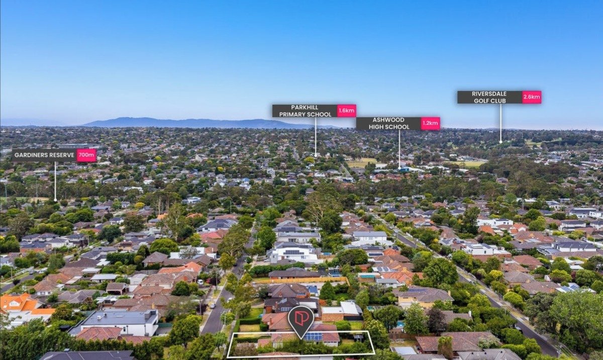 10 Carlyle Street Ashwood - Residential for lease