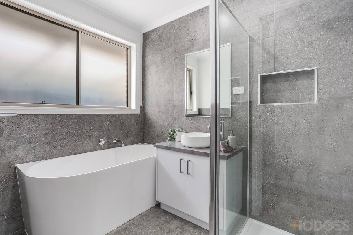10 Coolabah Crescent Hoppers Crossing - Residential for sale