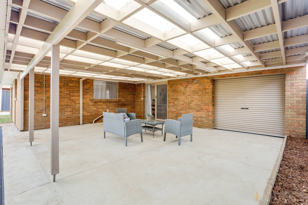 10 Coolabah Crescent Hoppers Crossing - Residential for sale