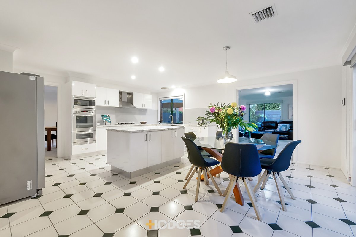 10 Crest Avenue Hampton East - Residential for sale
