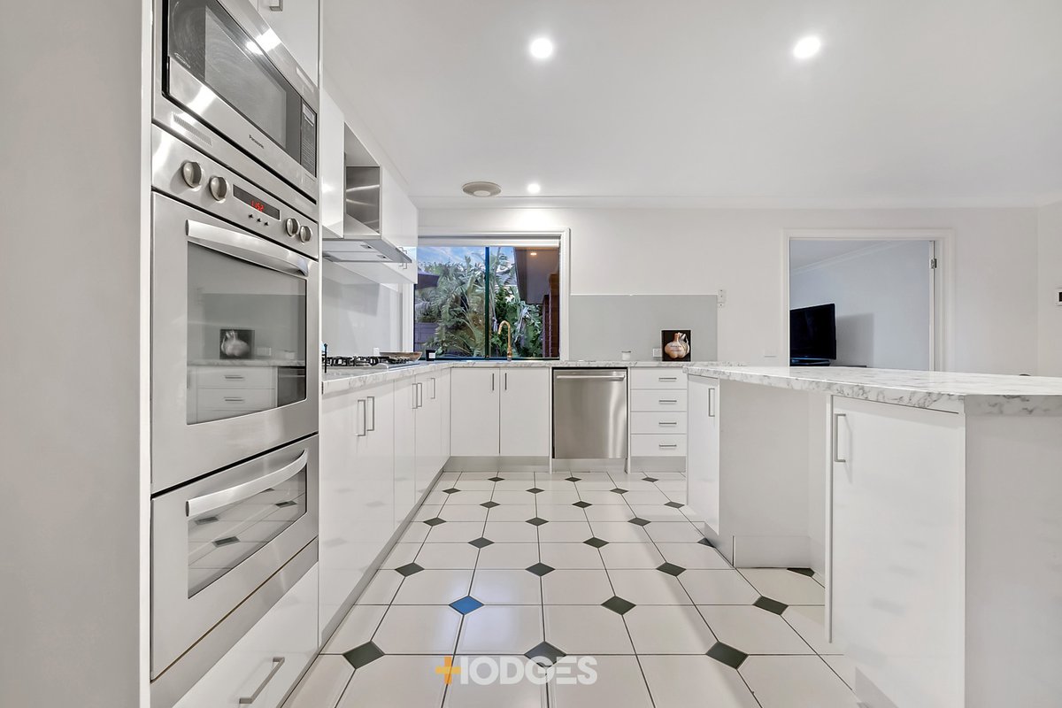 10 Crest Avenue Hampton East - Residential for sale