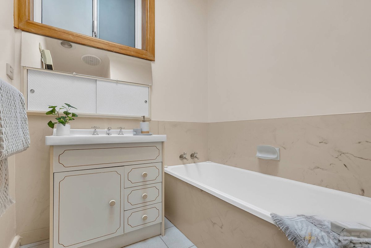 10 Houston Street Mentone - Residential for sale