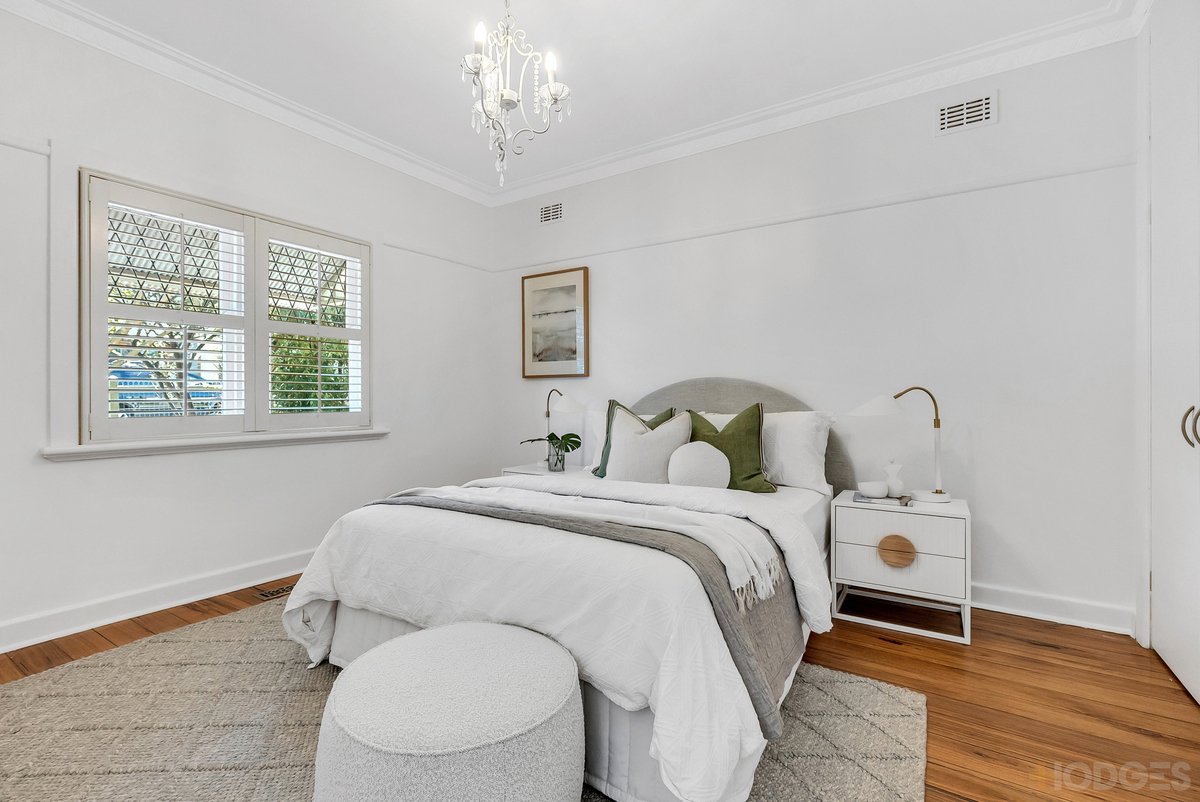 10 Lorraine Street Cheltenham - Residential for sale