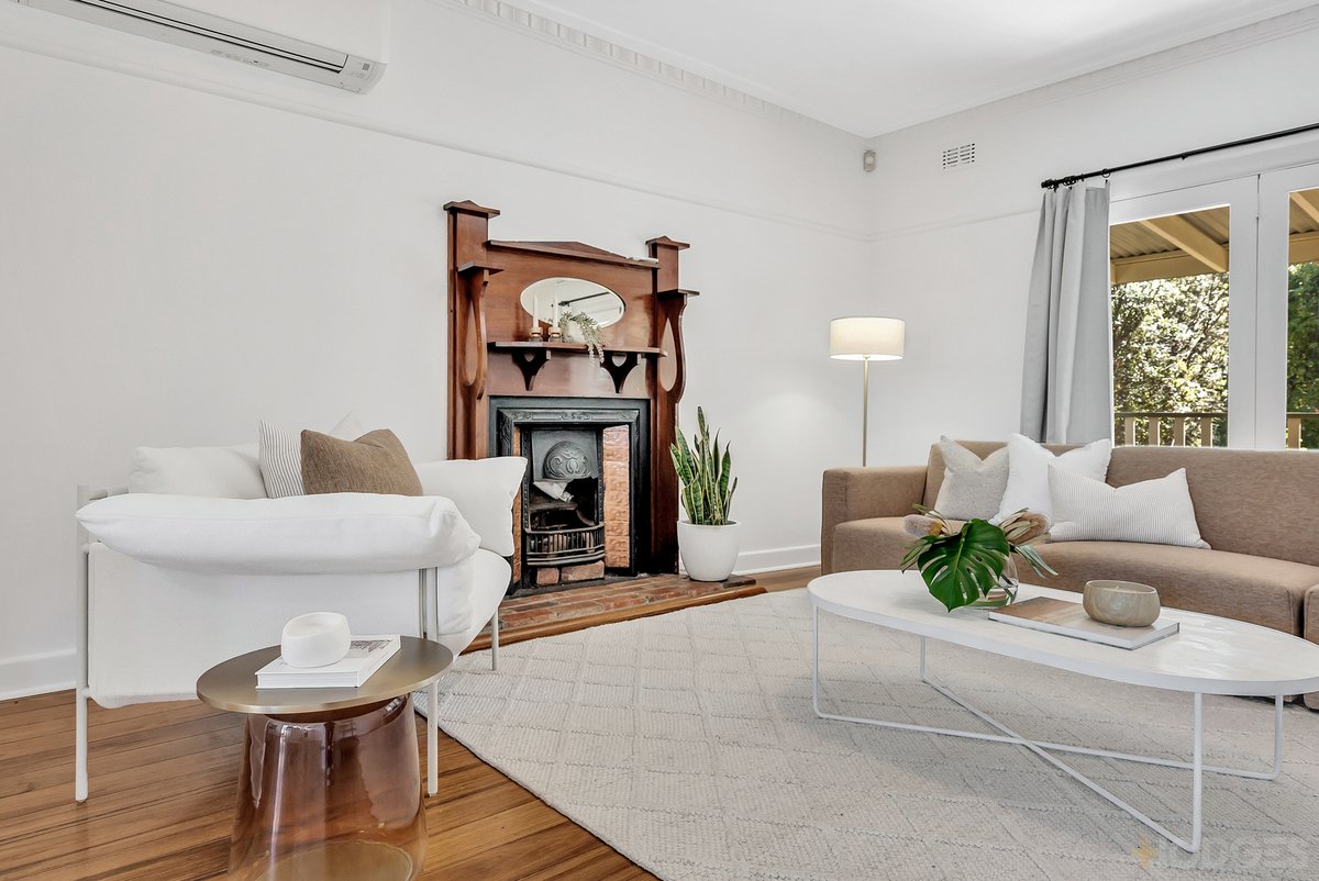 10 Lorraine Street Cheltenham - Residential for sale