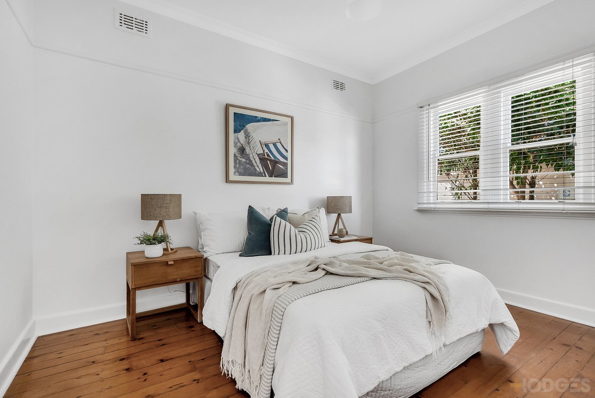 10 Lorraine Street Cheltenham - Residential for sale