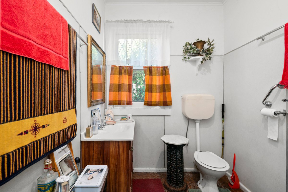 10 Melbourne Street Kilmore - Residential for sale