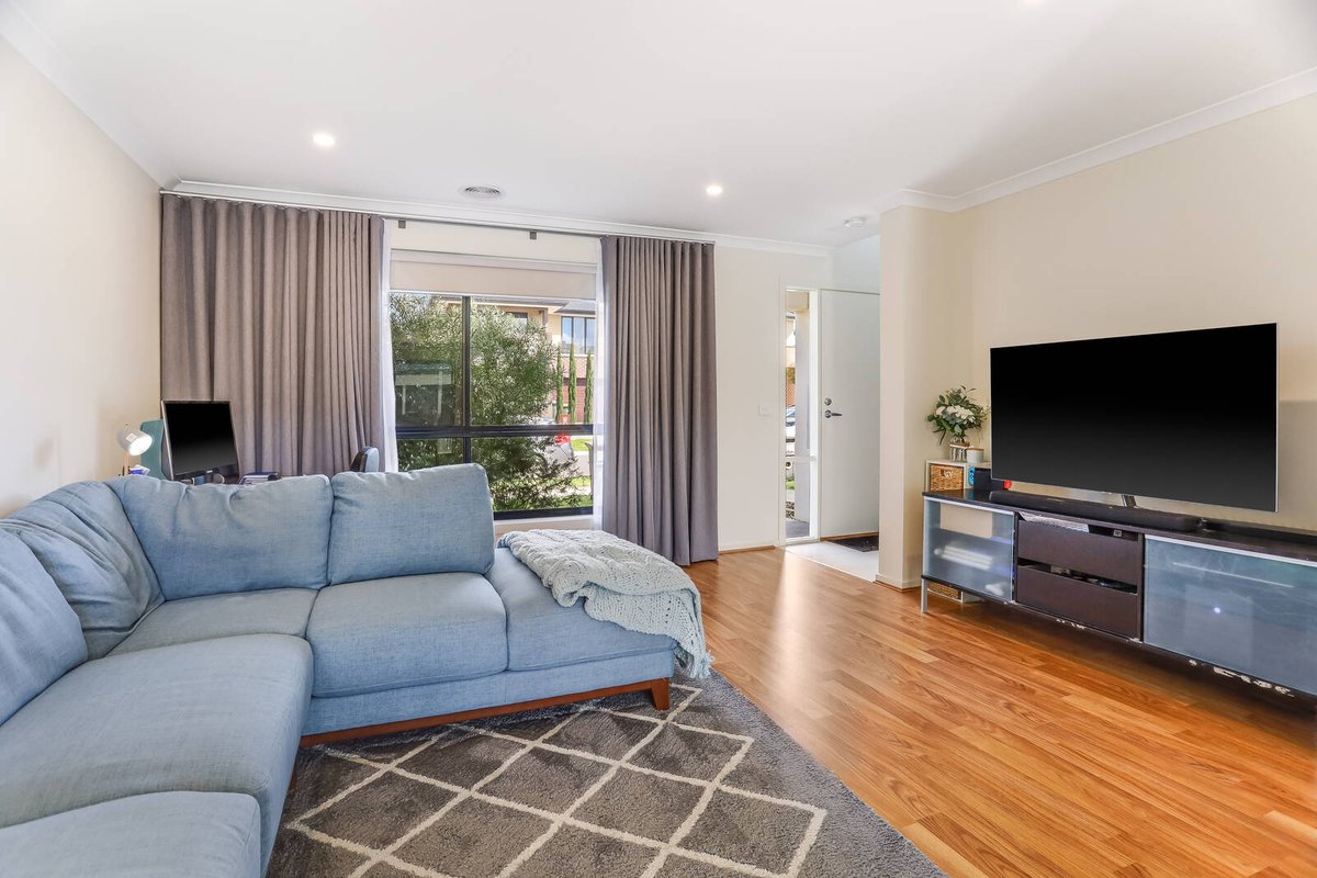 10 Morialta Circuit Werribee - Residential for sale