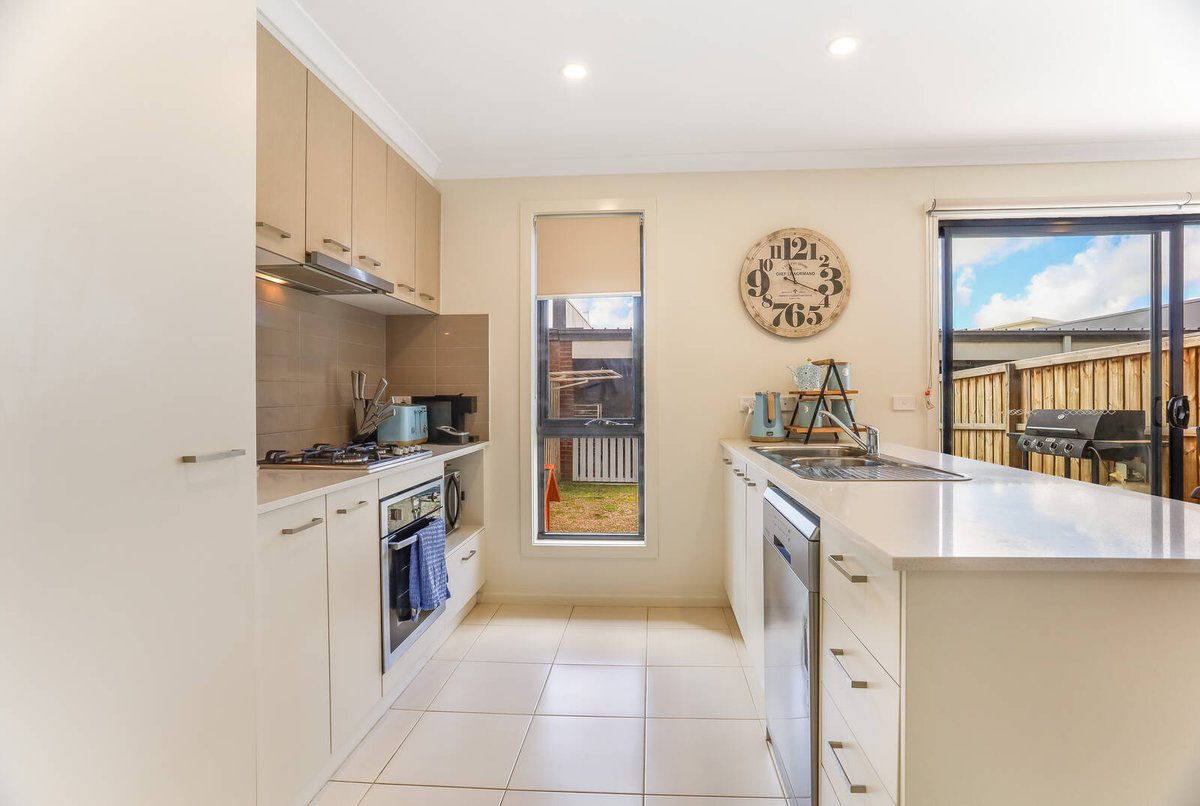 10 Morialta Circuit Werribee - Residential for sale