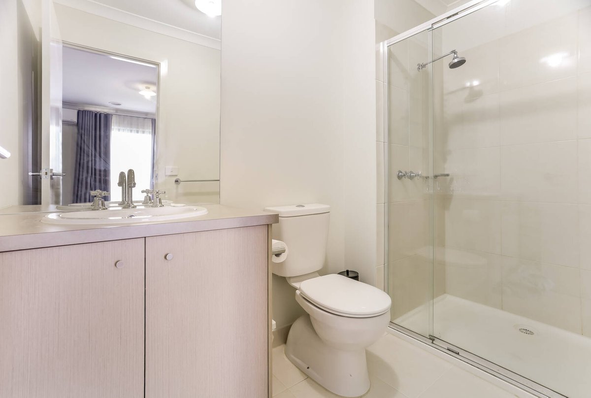 10 Morialta Circuit Werribee - Residential for sale