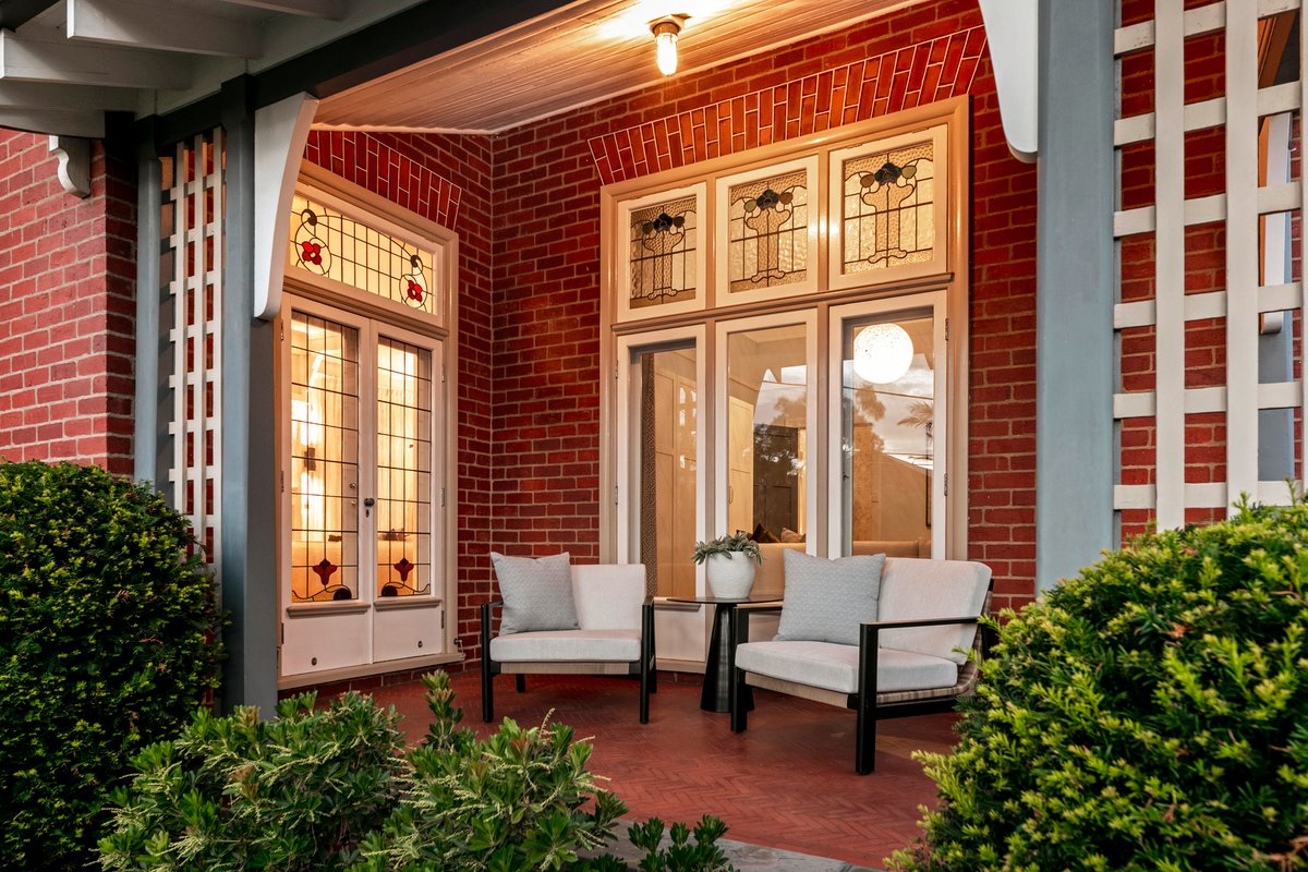 10 Ocean Street Hampton - Residential for sale