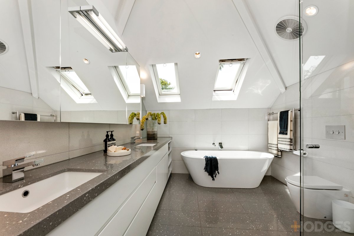 10 Ocean Street Hampton - Residential for sale