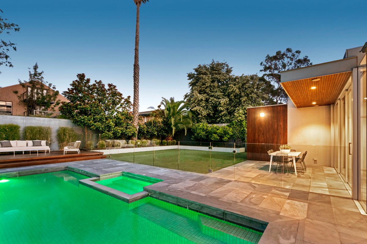 10 Ocean Street Hampton - Residential for sale