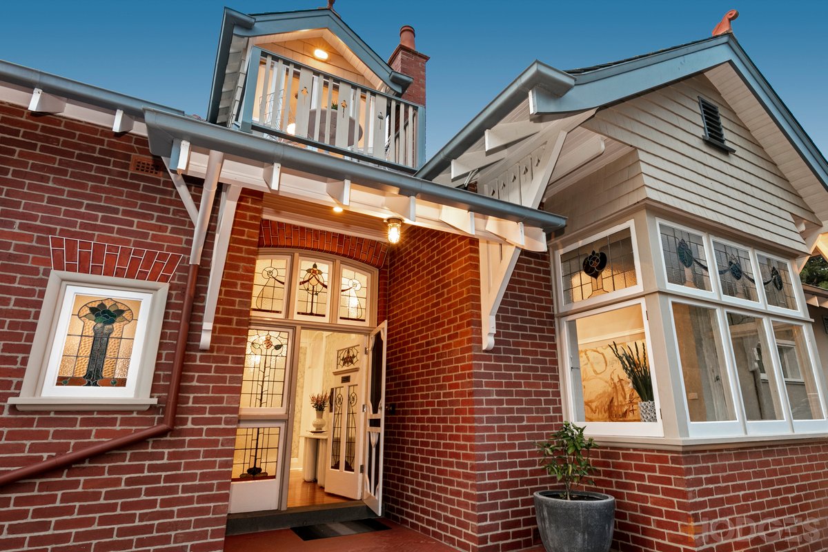 10 Ocean Street Hampton - Residential for sale