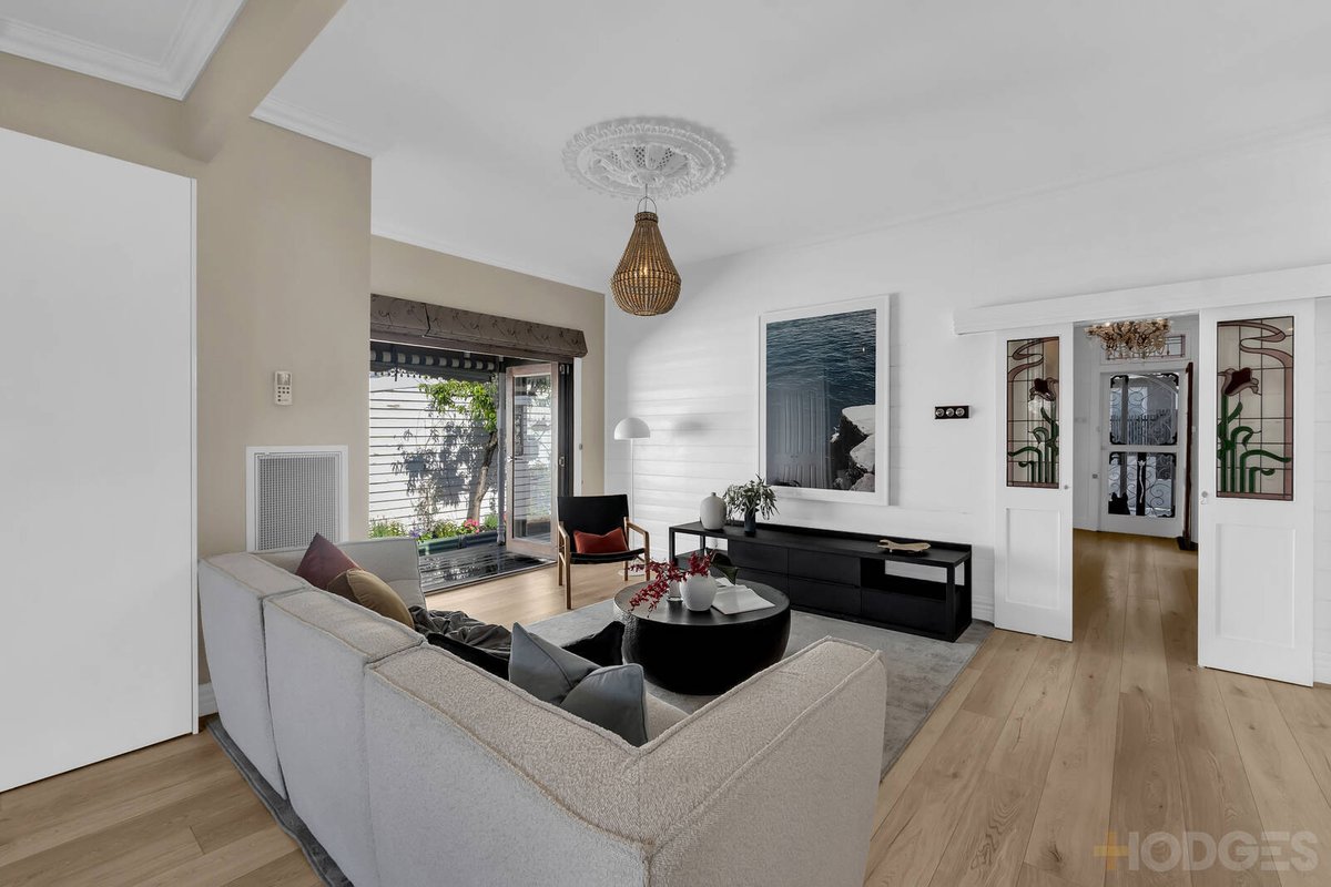10 Owen Street Mordialloc - Residential for sale