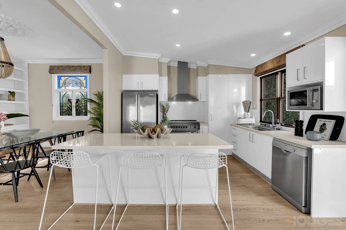 10 Owen Street Mordialloc - Residential for sale