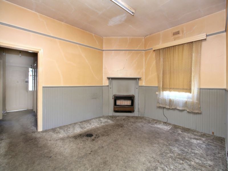10 Queensville Street KINGSVILLE - Residential for sale