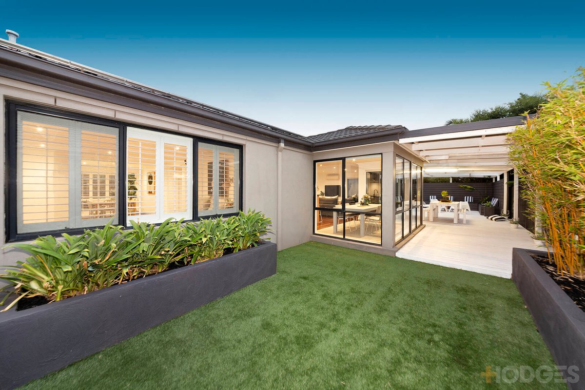 10 Reys Close Mordialloc - Residential for sale