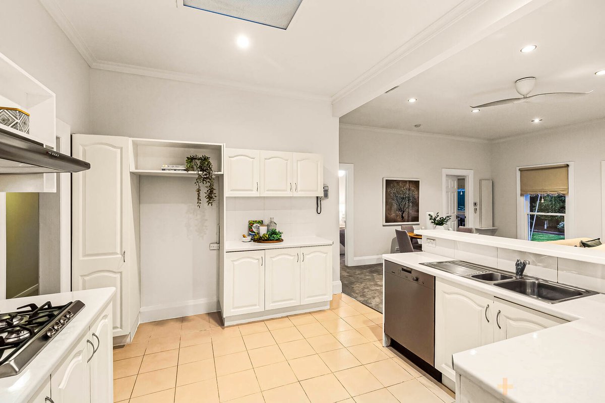 10 Royal Avenue Sandringham - Residential for sale