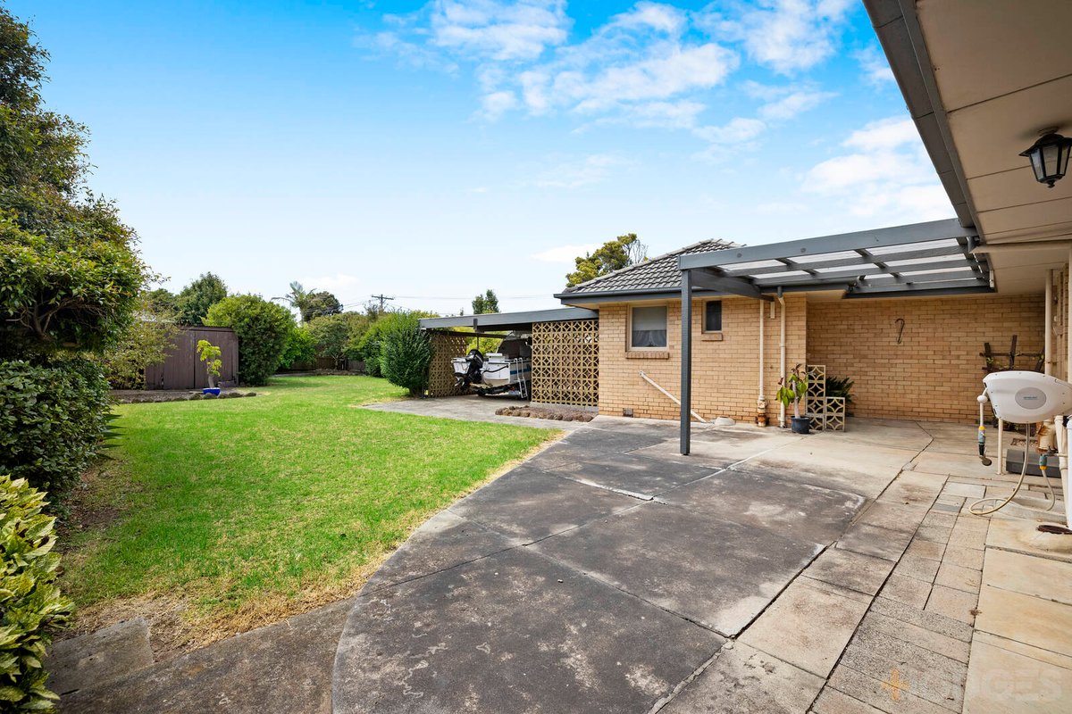 10 Sharan Avenue Mentone - Residential for sale