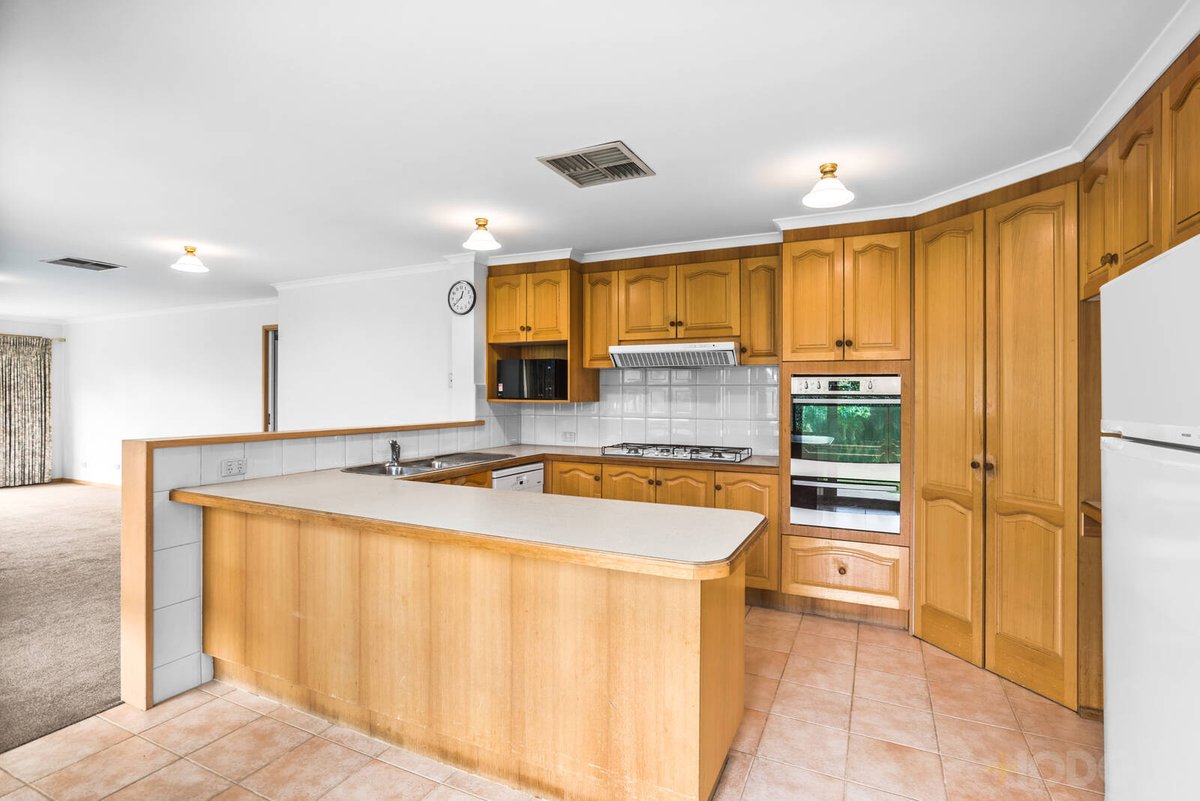10 Templeman Court Aspendale Gardens - Residential for sale