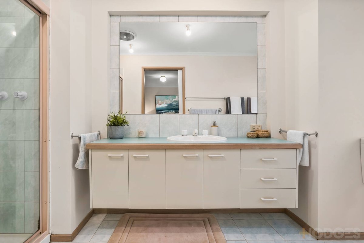 10 Templeman Court Aspendale Gardens - Residential for sale