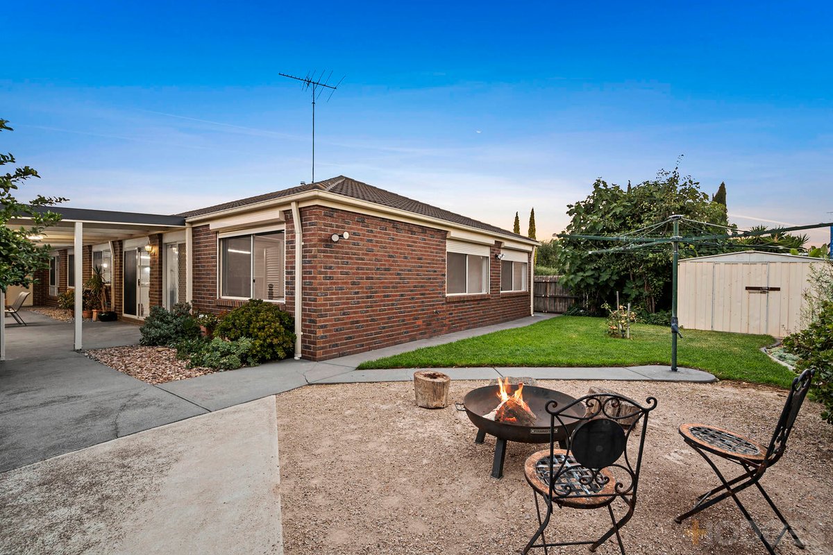10 Thornton Close Lovely Banks - Residential for sale