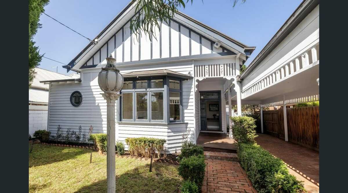 10 Vaucluse Street BRIGHTON - 4 bedroom property