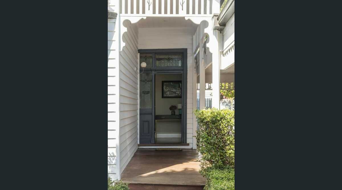 10 Vaucluse Street BRIGHTON - Residential for lease