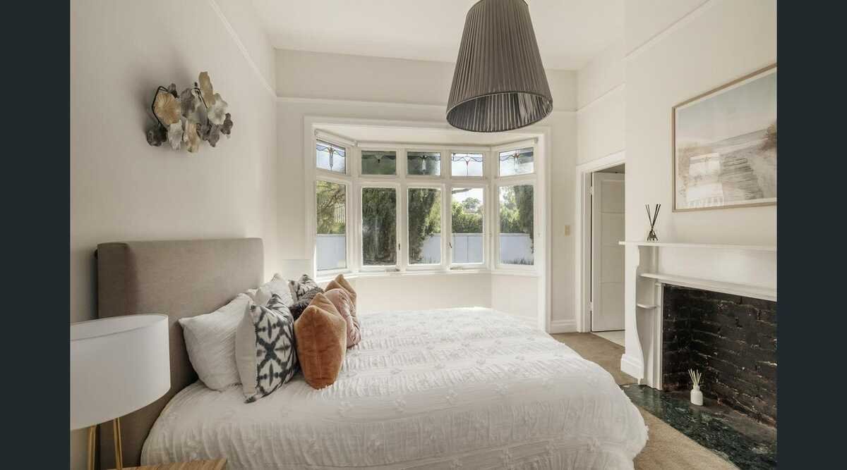 10 Vaucluse Street BRIGHTON - Residential for lease