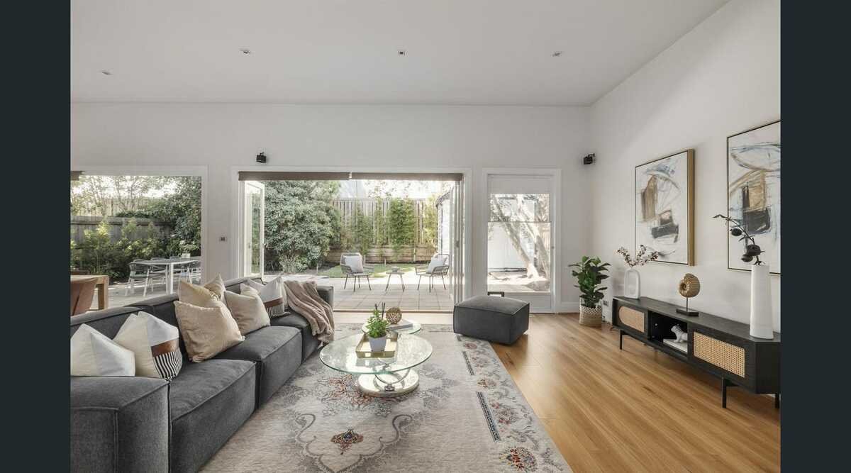 10 Vaucluse Street BRIGHTON - Residential for lease